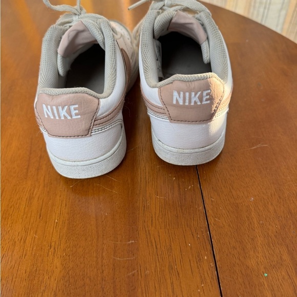 Nike Court Vision low top leather lace up sneakers size 8 blush pink swipe - Picture 3 of 7